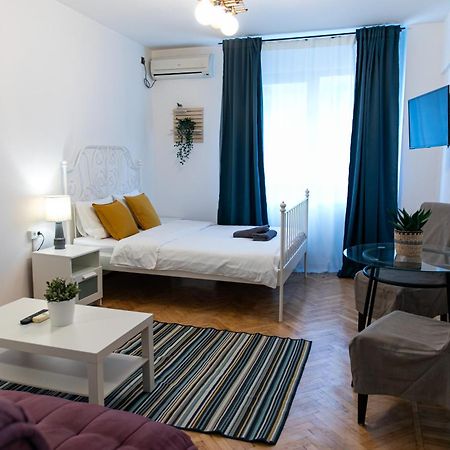 Color Apartment Regina Elisabeta 23 Bucareste Exterior foto